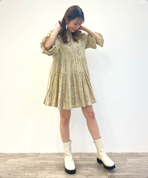 コットンアイレット刺繍ティアードミニワンピース,レディース