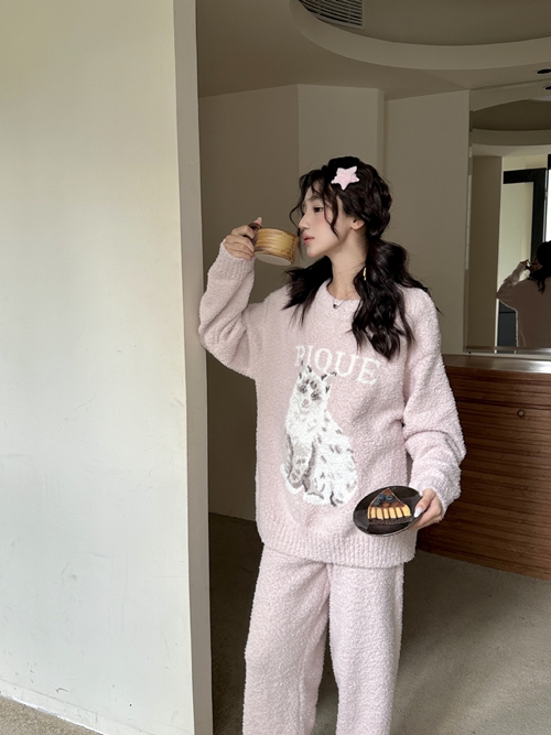 ピンク