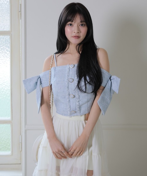 ブルー